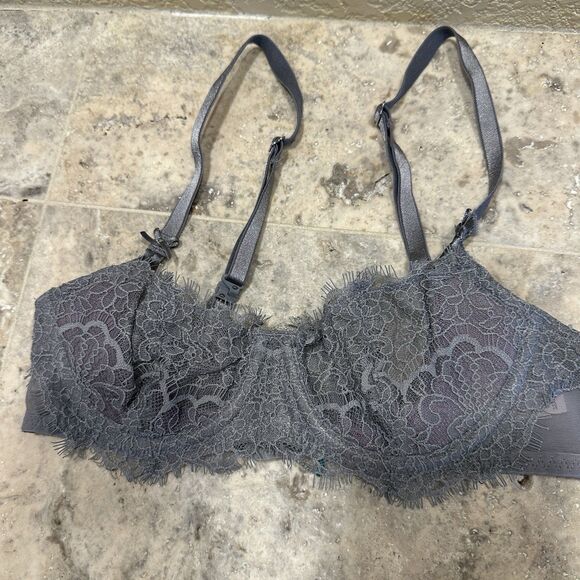 Victoria's Secret Dream Angels Push-Up Without Padding Grey Lace Bra 32A - Picture 2 of 9